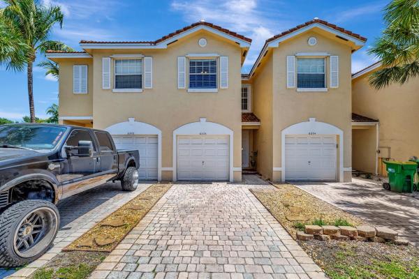 University Landings, 6376 Landings Way #1, Tamarac, Florida 33321, image 1
