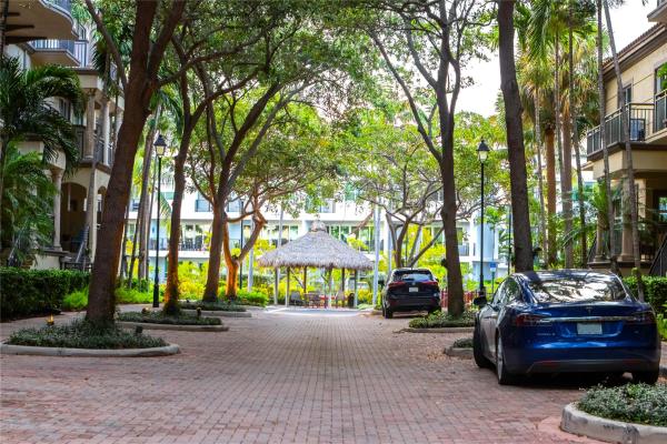 Wilton Station, 2601 NE 14th Ave #302, Wilton Manors, Florida 33334, image 1