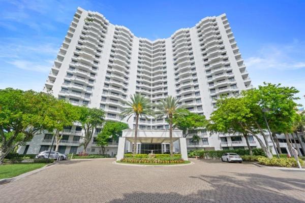 Parc Central Aventura East, 3300 NE 192nd St #1015, Aventura, Florida 33180, image 1