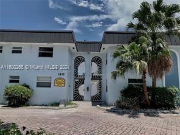 Wisteria Court, 1470 N Dixie Hwy #10, Fort Lauderdale, Florida 33304, image 1