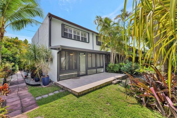 Footbridge Townhouse, 2017 N Dixie Hwy, Wilton Manors, Florida 33305, image 1