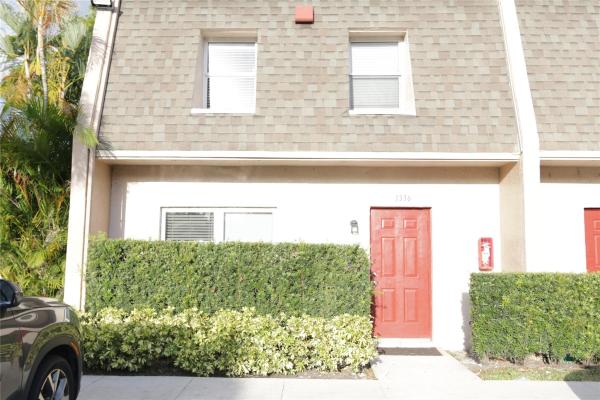 Blue Lake Townhouses, 3336 Quail Close, Pompano Beach, Florida 33064, image 1