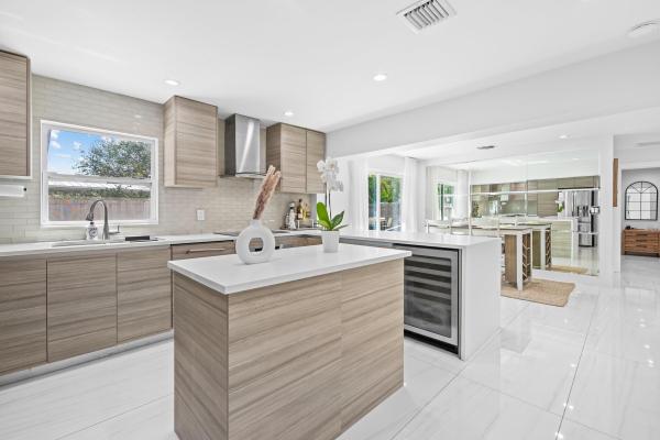 Cresthaven, 2830 NE 11th Ave, Pompano Beach, Florida 33064, image 1