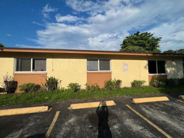Sunshine Villas, 1790 NW 52nd Ave, Lauderhill, Florida 33313, image 1