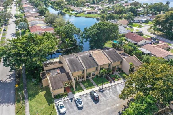 Westview, 9210 NW 14th St #273, Pembroke Pines, Florida 33024, image 1