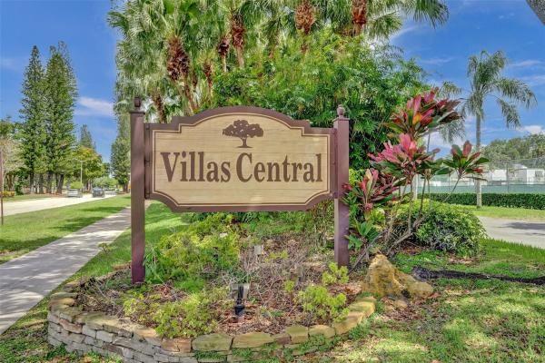 Villas Central, 1680 W Golfview Dr #1680, Pembroke Pines, Florida 33026, image 1