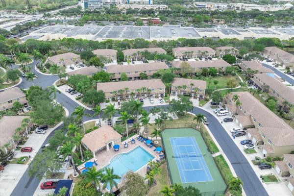 Pelican Pointe, 12114 SW 2nd St, Pembroke Pines, Florida 33025, image 2