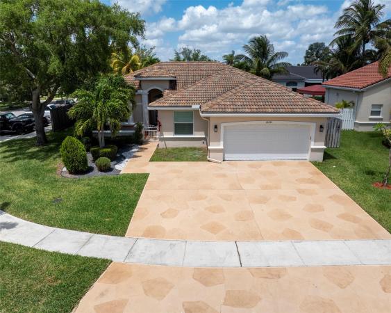 Keystone Lake, 19187 NW 23rd St, Pembroke Pines, Florida 33029, image 1