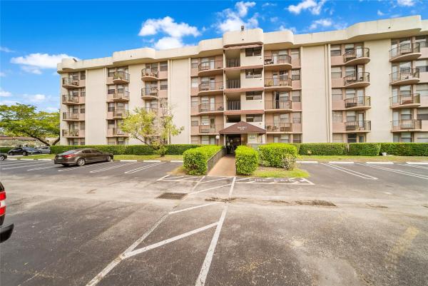 Coral Springs Tower Club 2, 2771 Riverside Dr #517A, Coral Springs, Florida 33065, image 1