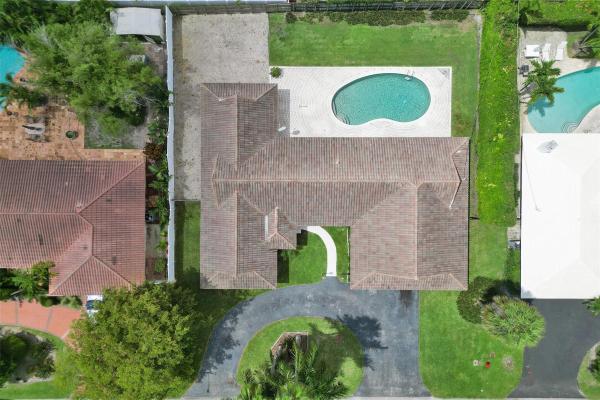 Coral Ridge Country Club, 2626 NE 37th Dr, Fort Lauderdale, Florida 33308, image 1
