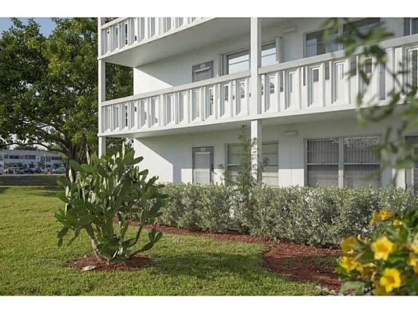 1101 Newport U #1101, Deerfield Beach, Florida 33442, image 1