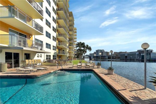 Lauderdale Tower, 2900 NE 30th St #8E, Fort Lauderdale, Florida 33306, image 1
