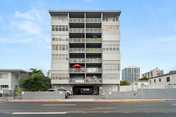 Villa Royal, 6855 Abbott Ave #301, Miami Beach, Florida 33141, image 1