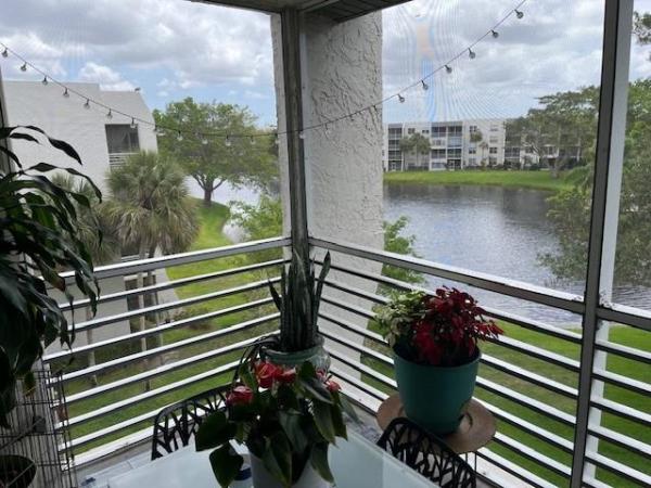Lagoon Place, 9330 Lagoon Pl #406, Davie, Florida 33324, image 1