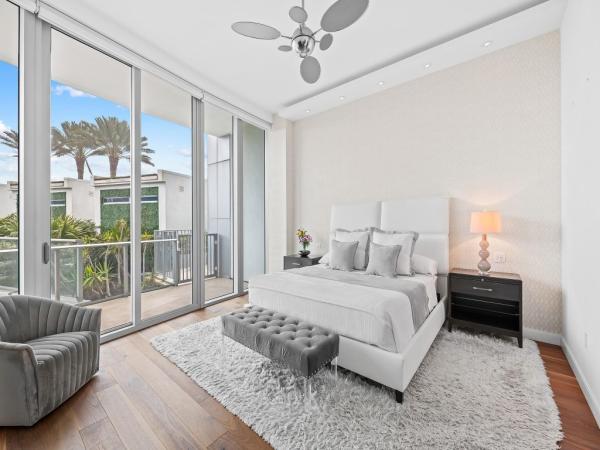 Paramount, 701 N Fort Lauderdale Beach Blvd #302, Fort Lauderdale, Florida 33304, image 3