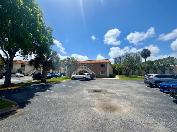 Manor Grove Village, 124 NE 19th Ct #201B, Wilton Manors, Florida 33305, image 1