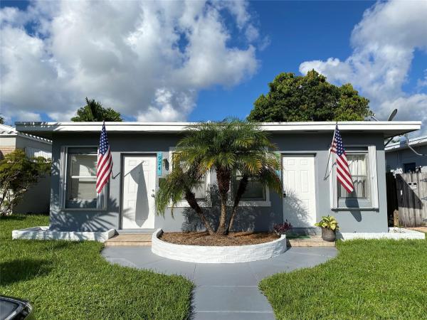 Hollywood Lawns, 924-926 N 16th Ave, Hollywood, Florida 33020, image 1