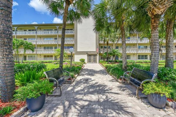 Martinique Village, 4701 Martinique Dr #K1, Coconut Creek, Florida 33066, image 1