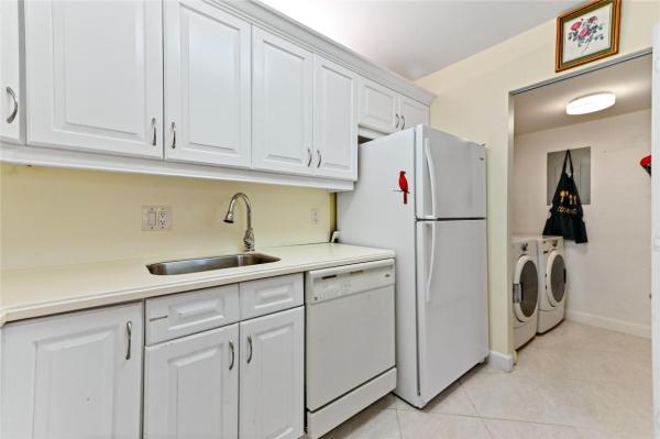 3560 Pine Needle Dr #B-2, Greenacres, Florida 33463, image 1