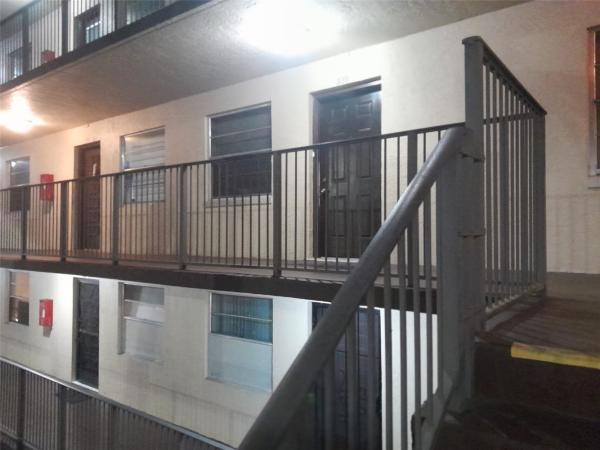 Cypress Chase North, 3321 NW 47th Ter #335, Lauderdale Lakes, Florida 33319, image 1