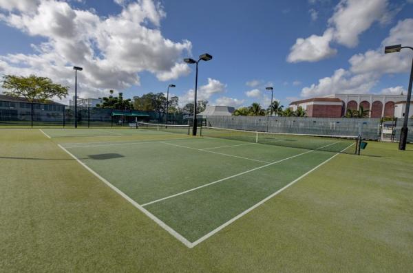 Berkshire, 2005 Berkshire A, Deerfield Beach, Florida 33442, image 2