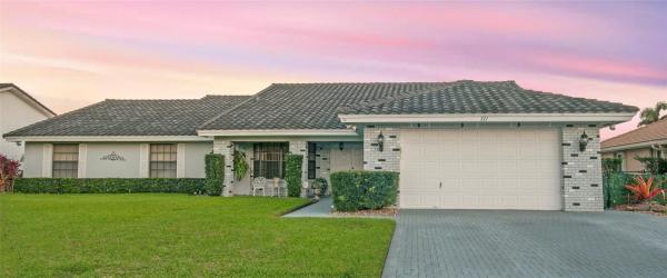 Pasadena Estates, 711 NW 193rd Ave, Pembroke Pines, Florida 33029, image 1