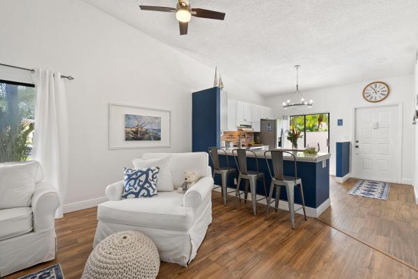 Thornhill Lake, 6785 Bridlewood Ct, Boca Raton, Florida 33433, image 2