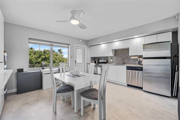 Sunshine Villa, 223 S Federal Hwy #79, Dania Beach, Florida 33004, image 1