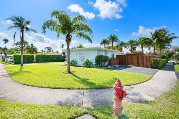 Imperial Point, 2120 NE 59th St, Fort Lauderdale, Florida 33308, image 1