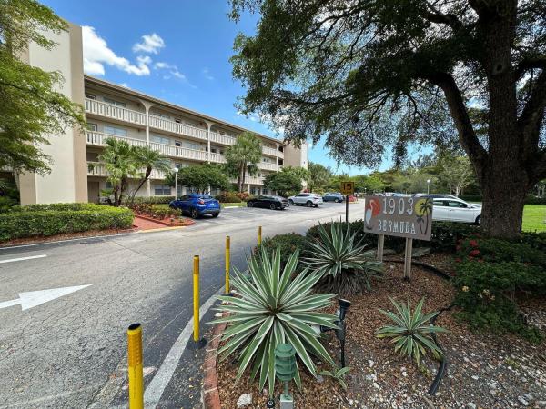 Bermuda Village, 1903 Bermuda Cir #E3, Coconut Creek, Florida 33066, image 1