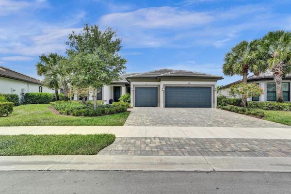 Oak Tree, 4669 Pinehurst Trl, Fort Lauderdale, Florida 33309, image 1