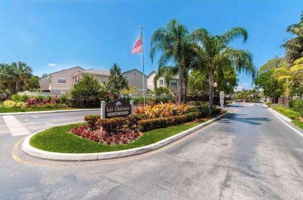 Les Chateaux, 4810 Grapevine Way, Davie, Florida 33331, image 1