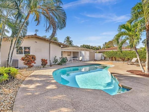 Deerfield Beach Gardens, 504 SE 6th Ave, Deerfield Beach, Florida 33441, image 1