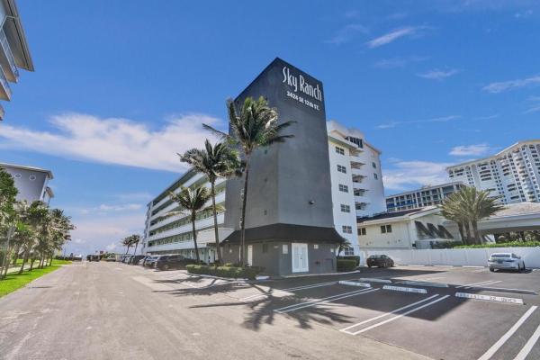 Sky Ranch Apartments, 3424 SE 12th St #B6, Pompano Beach, Florida 33062, image 1