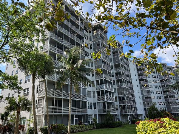 Palm-Aire Country Club 10, 625 Oaks Dr #901, Pompano Beach, Florida 33069, image 1