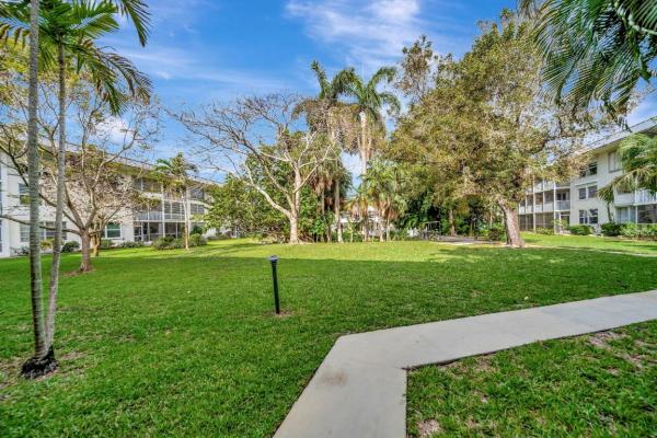 Kings Park Garden, 4025 N Federal Hwy #221A, Fort Lauderdale, Florida 33308, image 1