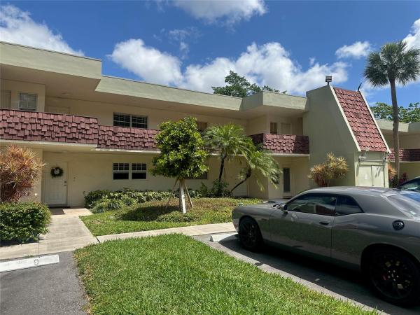Fairways At Palm-Aire, 3151 N Course Ln #204, Pompano Beach, Florida 33069, image 1