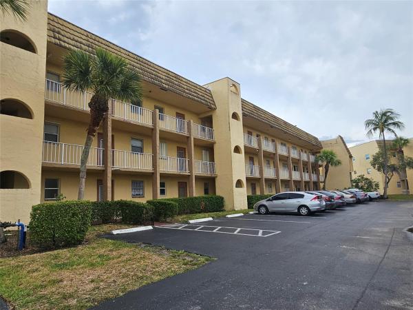 Sunrise Lakes 2, 8225 Sunrise Lakes Blvd #305, Sunrise, Florida 33322, image 1