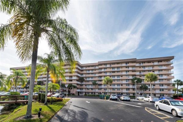 Coronado At Jacaranda, 250 Jacaranda Dr #209, Plantation, Florida 33324, image 1