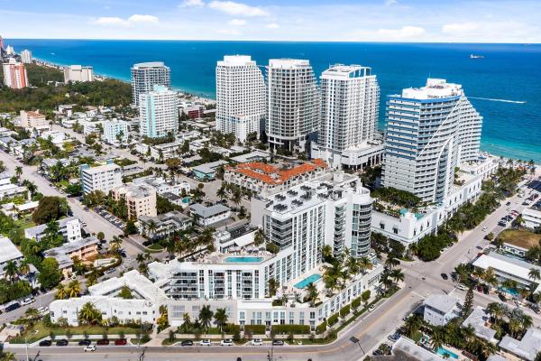 Tiffany House, 401 N Birch Rd #816, Fort Lauderdale, Florida 33304, image 1