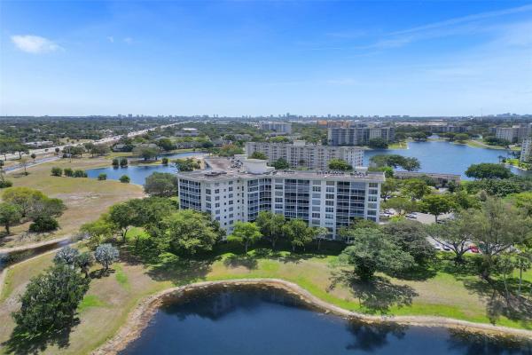 Palm-Aire Country Club 4, 3090 N Course Dr #108, Pompano Beach, Florida 33069, image 1