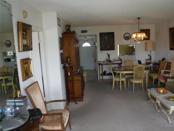 Oriole Gardens 2, 550 NW 78th Ter #206, Margate, Florida 33063, image 1