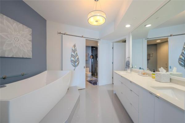 Ocean One, 19333 Collins Ave #1406, Sunny Isles Beach, Florida 33160, image 1
