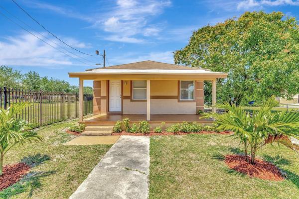 529 N 13th St, Fort Pierce, Florida 34950, image 1