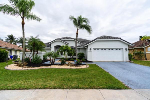 Carlyle Estates At Boca Winds, 22392 Siesta Key Dr, Boca Raton, Florida 33428, image 1
