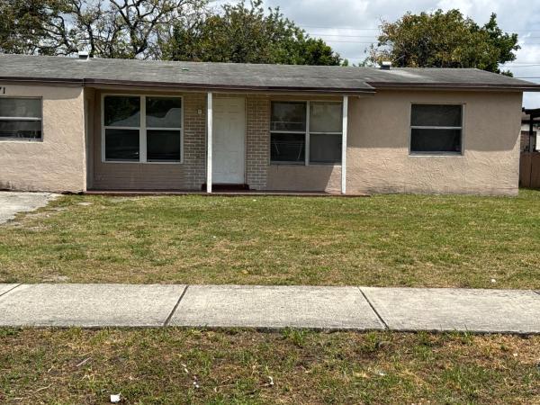 Lake Shore Estates, 3271 NW 18th St, Lauderhill, Florida 33311, image 1