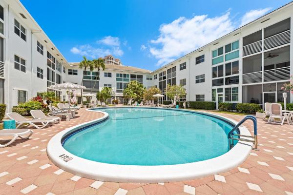 North Leisure Gardens, 1461 S Ocean Blvd #110, Lauderdale By The Sea, Florida 33062, image 1