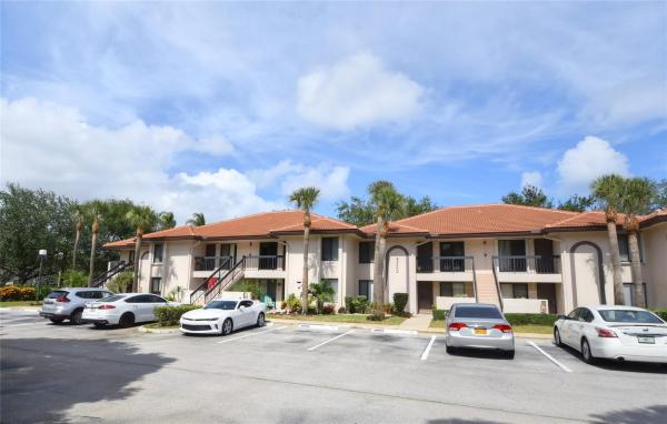 San Remo Golf & Tennis Club, 5200 E Club Cir #104, Boca Raton, Florida 33487, image 1