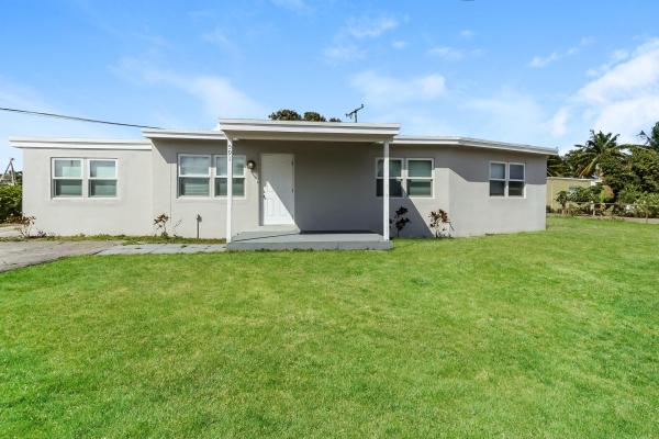 San Castle, 591 Seagrape Rd, Lake Worth Beach, Florida 33462, image 1
