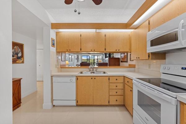 Whitehall At Camino Real, 6217 Balboa Cir #305, Boca Raton, Florida 33433, image 1